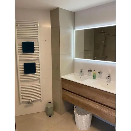 Atlantis Met Zeezicht * Egmond aan Zee