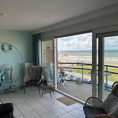 Atlantis Met Zeezicht Apartment