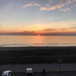Atlantis Met Zeezicht * Egmond aan Zee